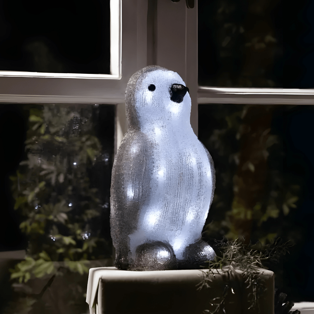 Livarno Home LED decorative penguin with 30 warm white lights, battery powered and splash resistant – festive acrylic decor for Beirut Lebanon homes and gardens