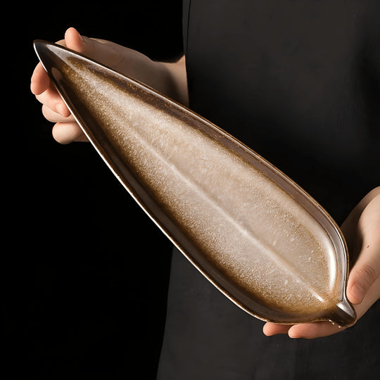 Leaf-shaped 14-inch ceramic plate for sushi, snacks, and desserts – heat-safe and elegant serving dish ideal for Beirut kitchens and restaurants