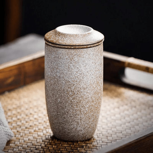 كوب شاي ياباني من الفخار مع غطاء سعة 225 مل