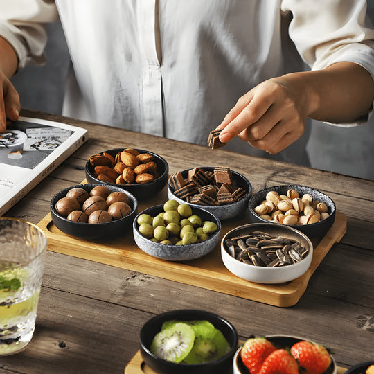 Handmade 100ml round ceramic dish in 5 colors, ideal for soy sauce, vinegar, ketchup, and table condiments – elegant seasoning dish for Beirut homes