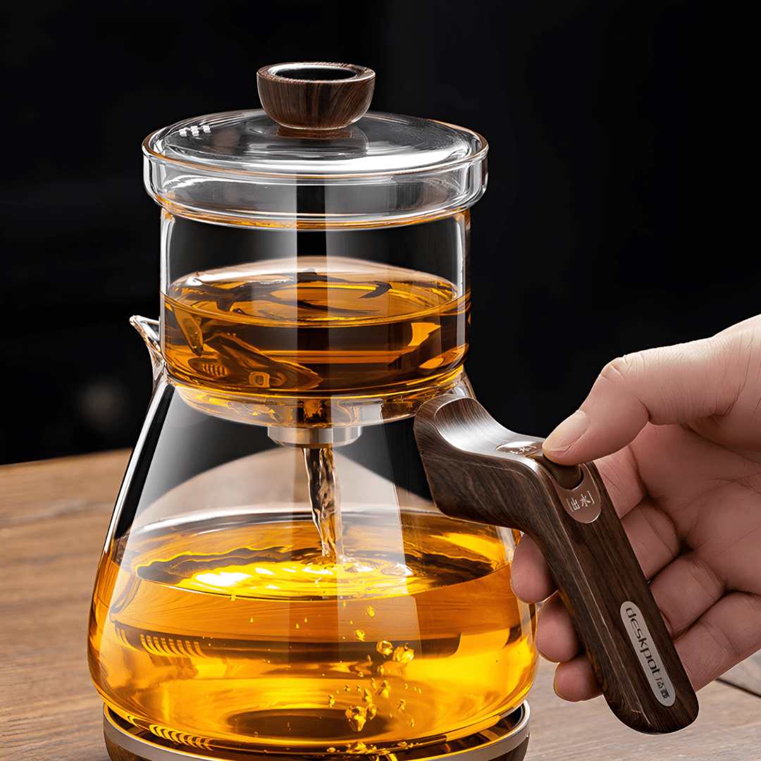 Premium magnetic glass teapot with wood-style handle, stainless steel filter, and clear borosilicate body – 600ml
