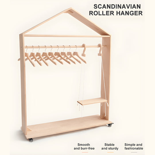 Stijlvolle kinderkledingrek in eikenhout