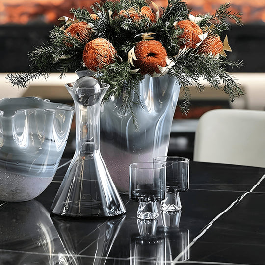 Handmade 1500ml crystal glass decanter with round glass lid and 4 gradient black glasses – luxury drinkware set ideal for Beirut homes and events