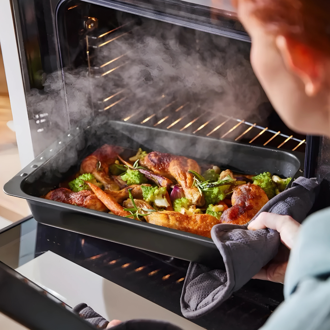 LIVARNO Home Oven Dish Set – 2 Non-Stick Roasting Tins with Spatula