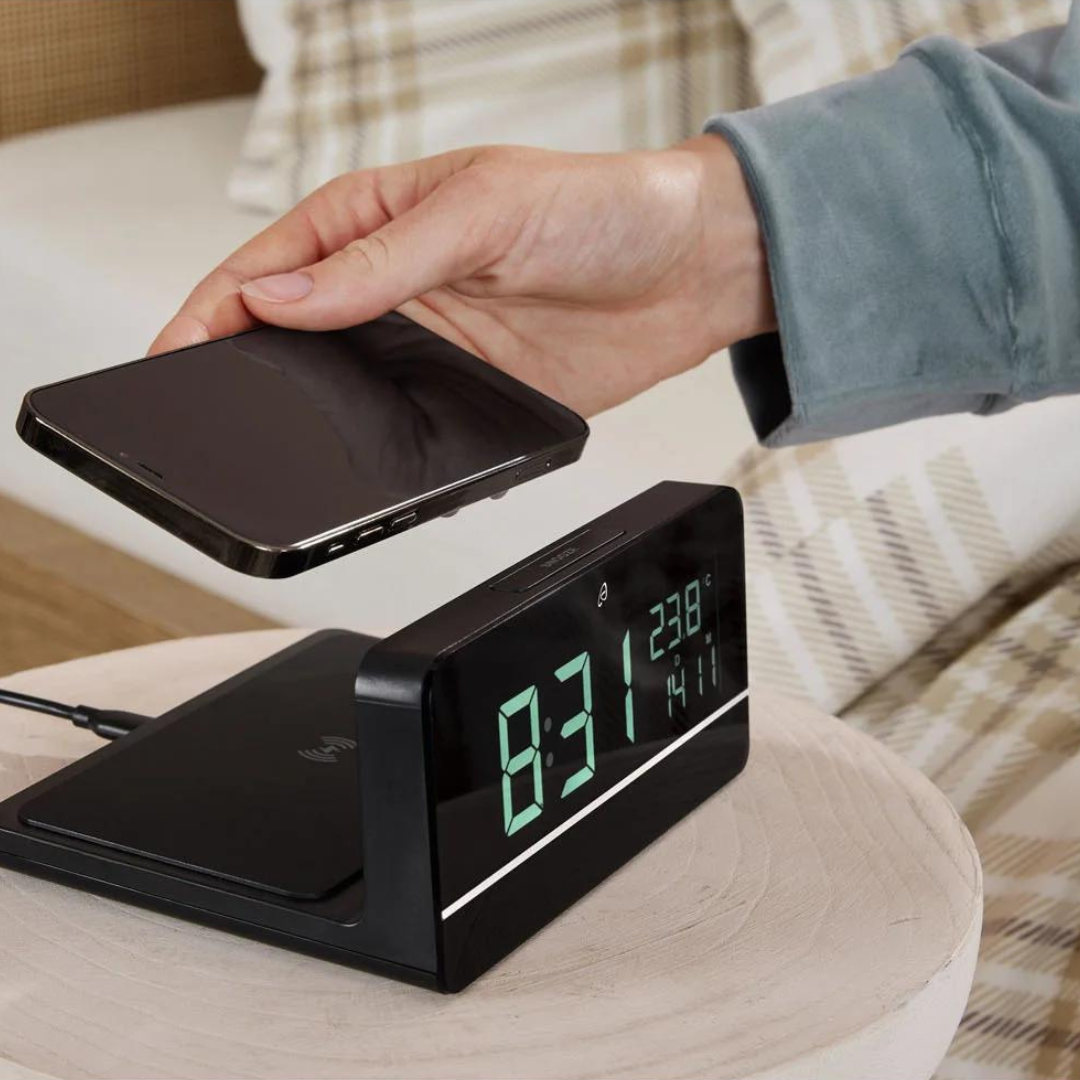 Digital Alarm Clock With Wireless Charging Function