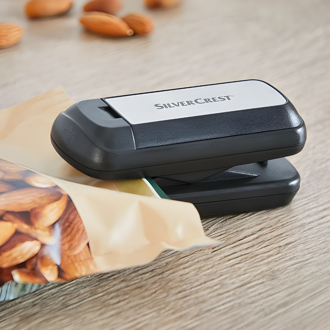 Silvercrest Battery Operated Mini Vacuum Sealer