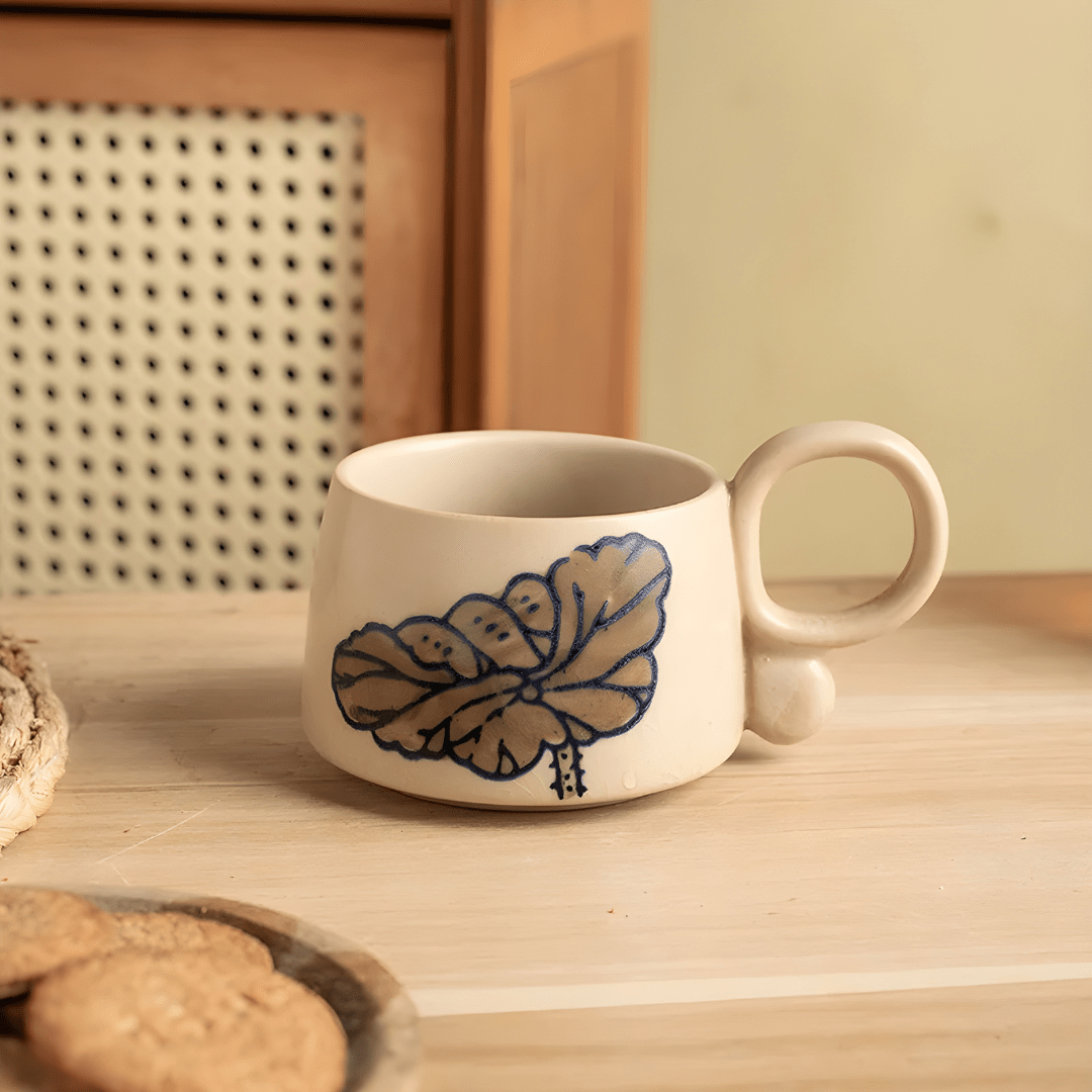 350ml Hand-Painted Floral Ceramic Mug – Artistic Vintage Collection
