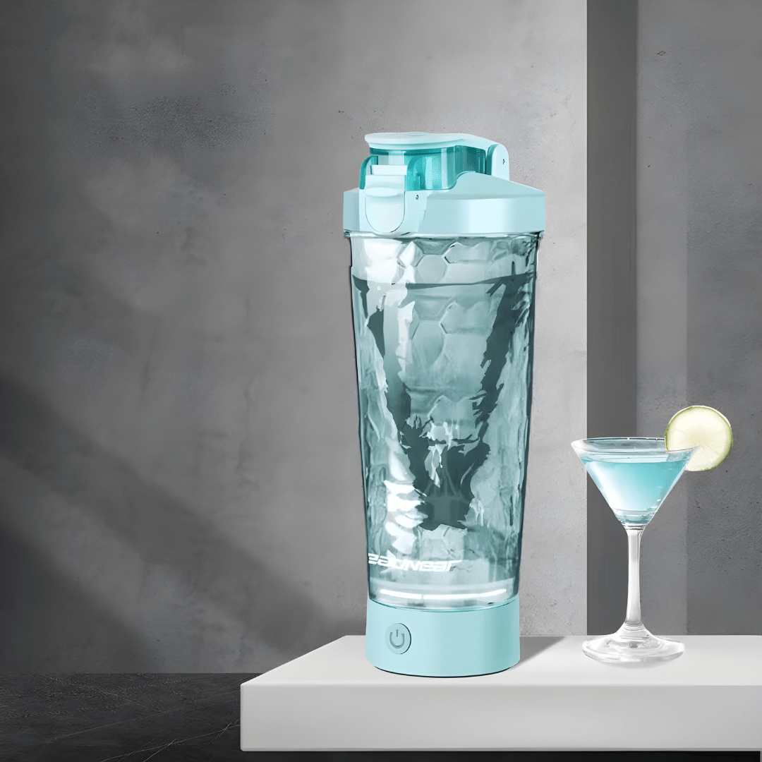 700ml automatic electric mixing cup with leak-proof Tritan bottle, one-click operation, and Type-C charging – ideal for protein and drink powders in Beirut