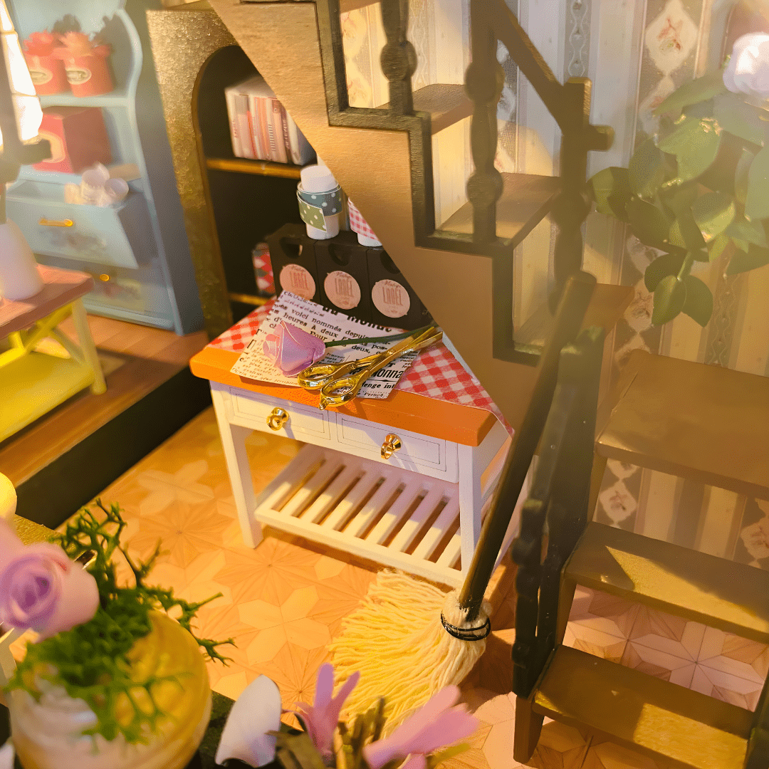 Darcy Flower House DIY miniature kit with LED lights, music & plexiglass cover – Beirut Lebanon