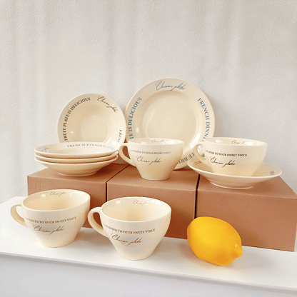 Large saucer with coffee mug – premium ceramic table setting