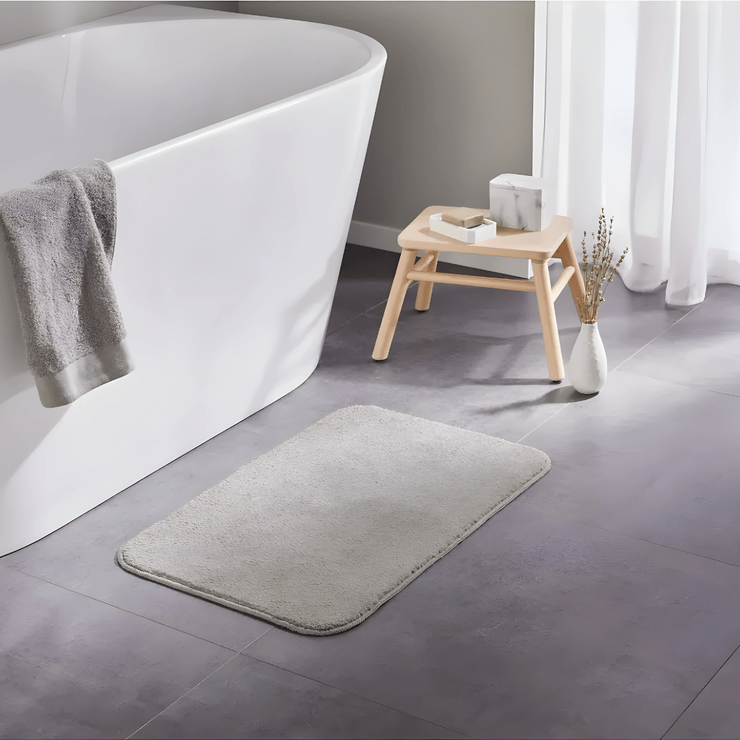Light Gray LIVARNO Home Bath Mat 45×70 cm in modern bathroom