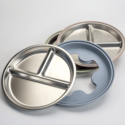 Stainless steel and silicone suction plate for babies with divided sections