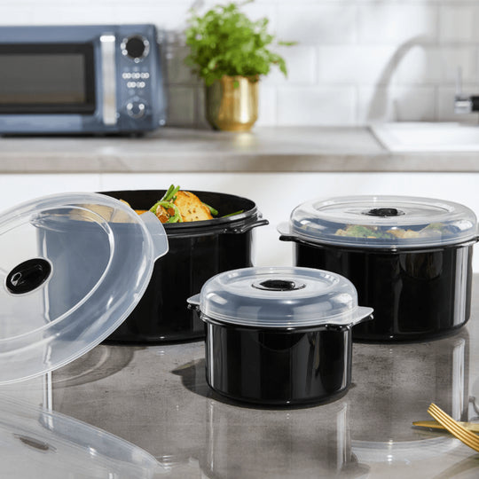 Ernesto microwave box set of 3 – BPA-free, stackable, microwave & dishwasher safe food storage containers, available in Beirut Lebanon.